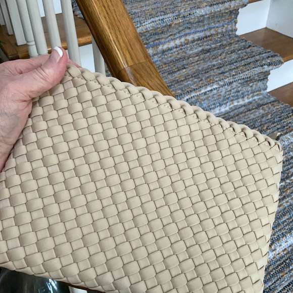 Naghedi St Barth medium tote in Ecru - Picture 6 of 9